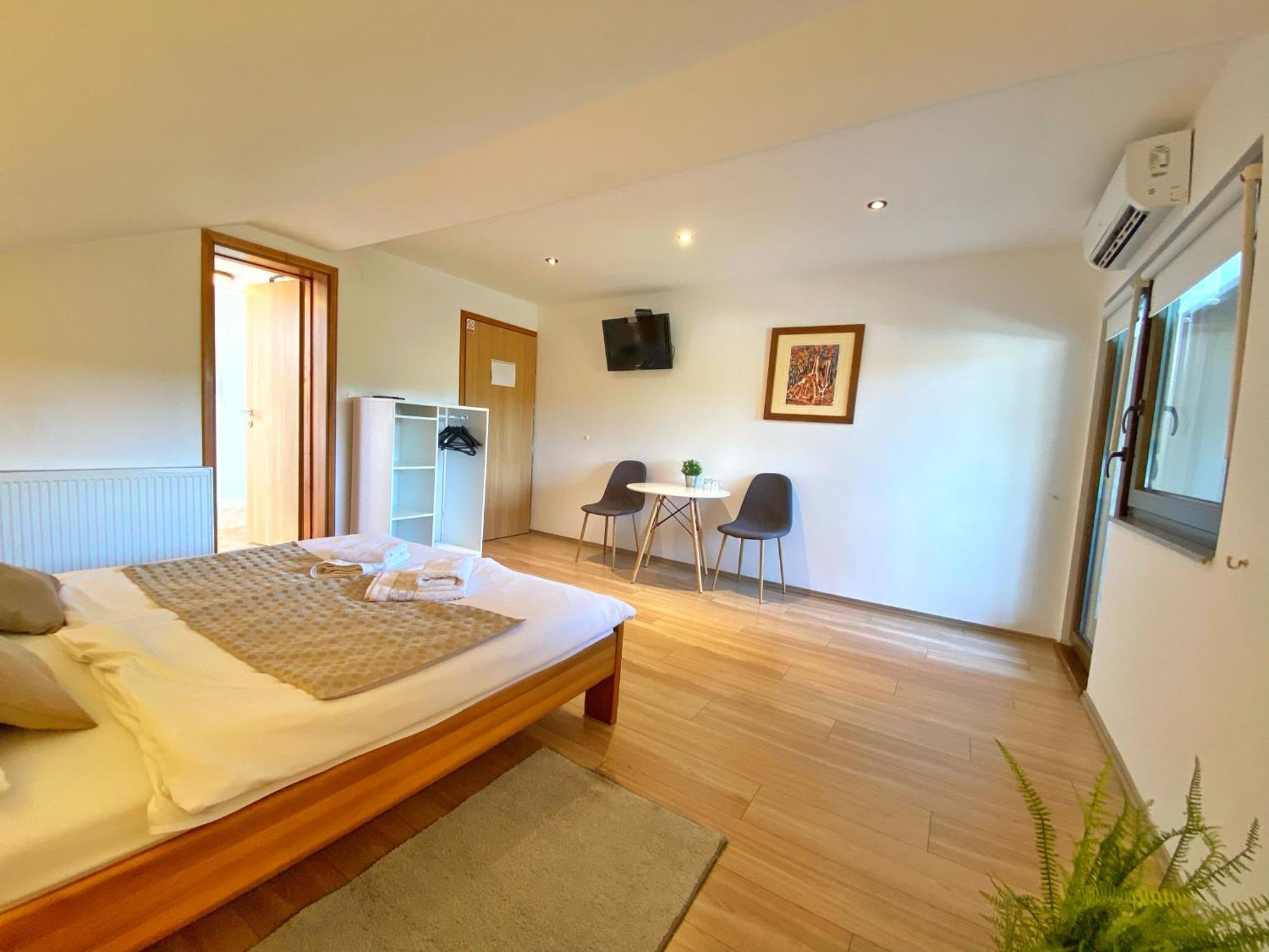 16 Lakes Guesthouse Grabovac  Exterior foto